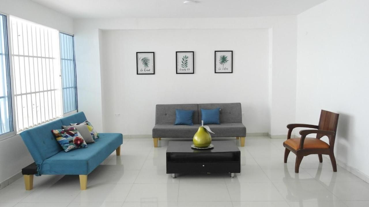 In Guest - 7cl-1 House Near The Sea With Pool Air Conditioning And Wifi Pensión