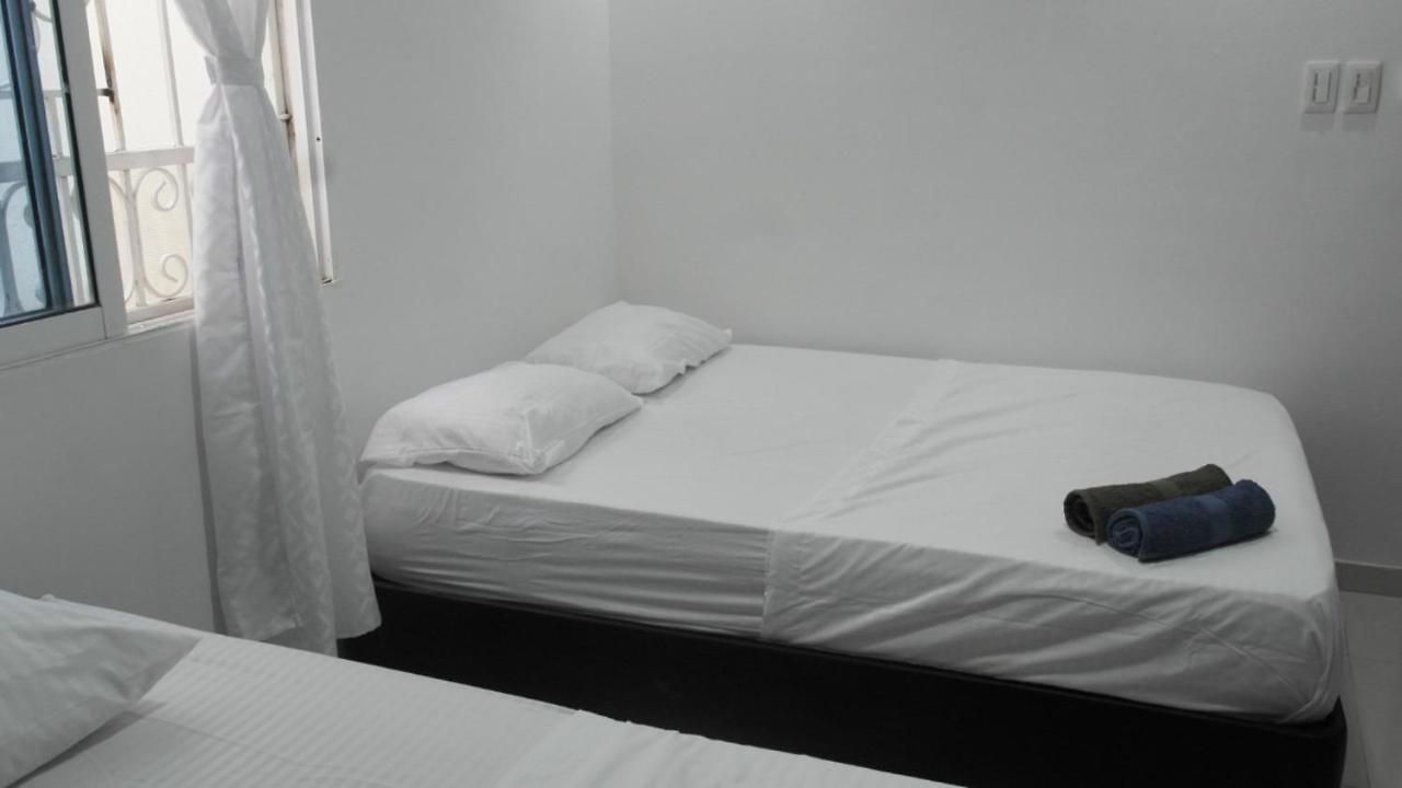 In Guest - 7cl-1 House Near The Sea With Pool Air Conditioning And Wifi Pensión
