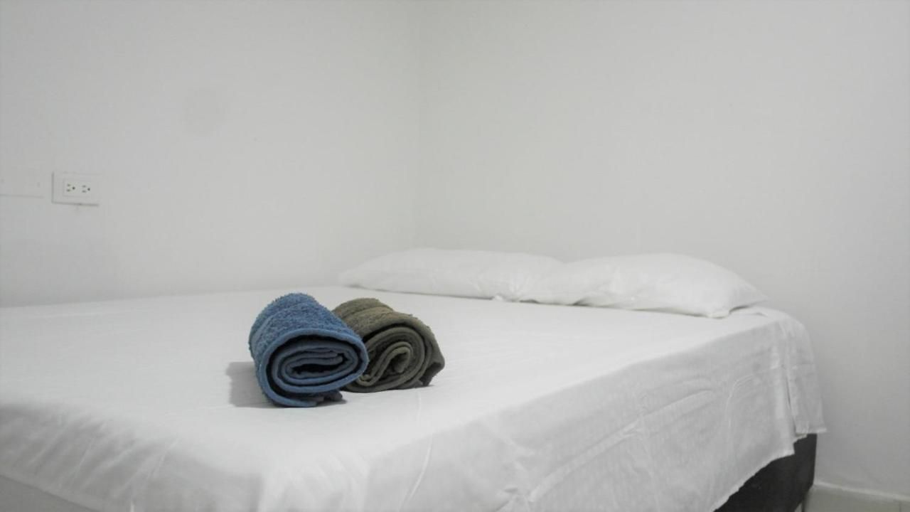 In Guest - 7cl-1 House Near The Sea With Pool Air Conditioning And Wifi Pensión