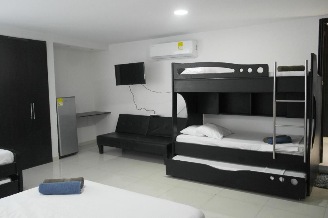 In Guest - 7cl-1 House Near The Sea With Pool Air Conditioning And Wifi Cartagena