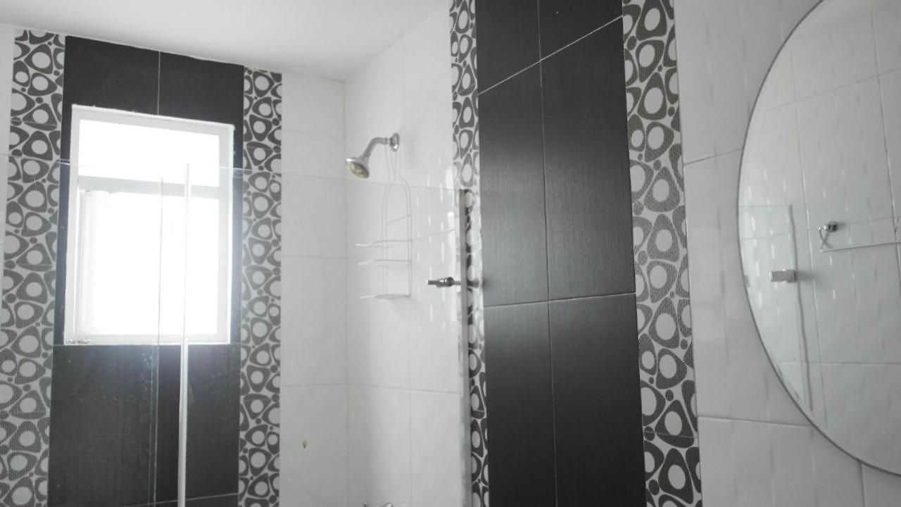 Pensión In Guest - 7cl-1 House Near The Sea With Pool Air Conditioning And Wifi *