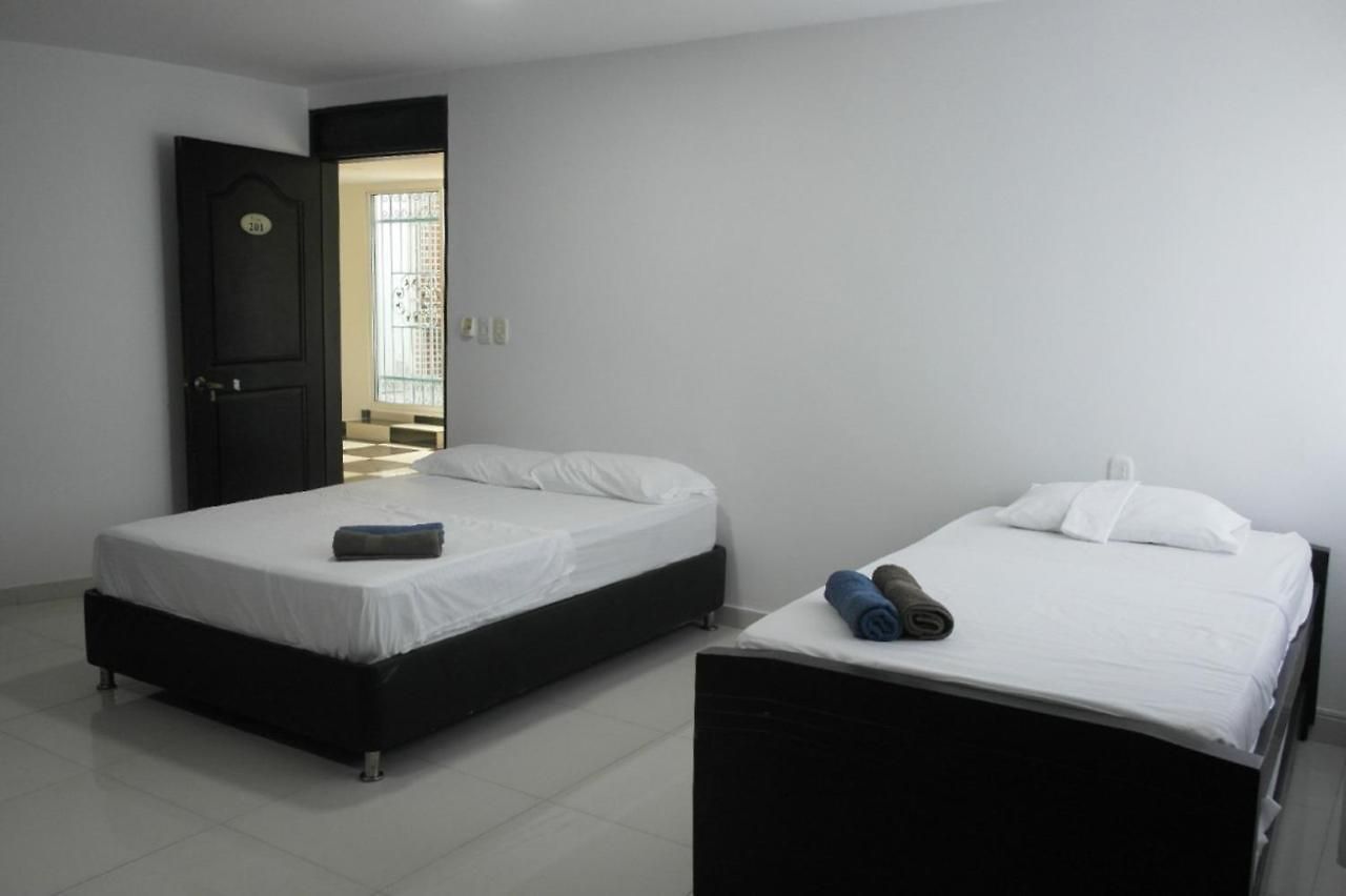 In Guest - 7cl-1 House Near The Sea With Pool Air Conditioning And Wifi * Cartagena