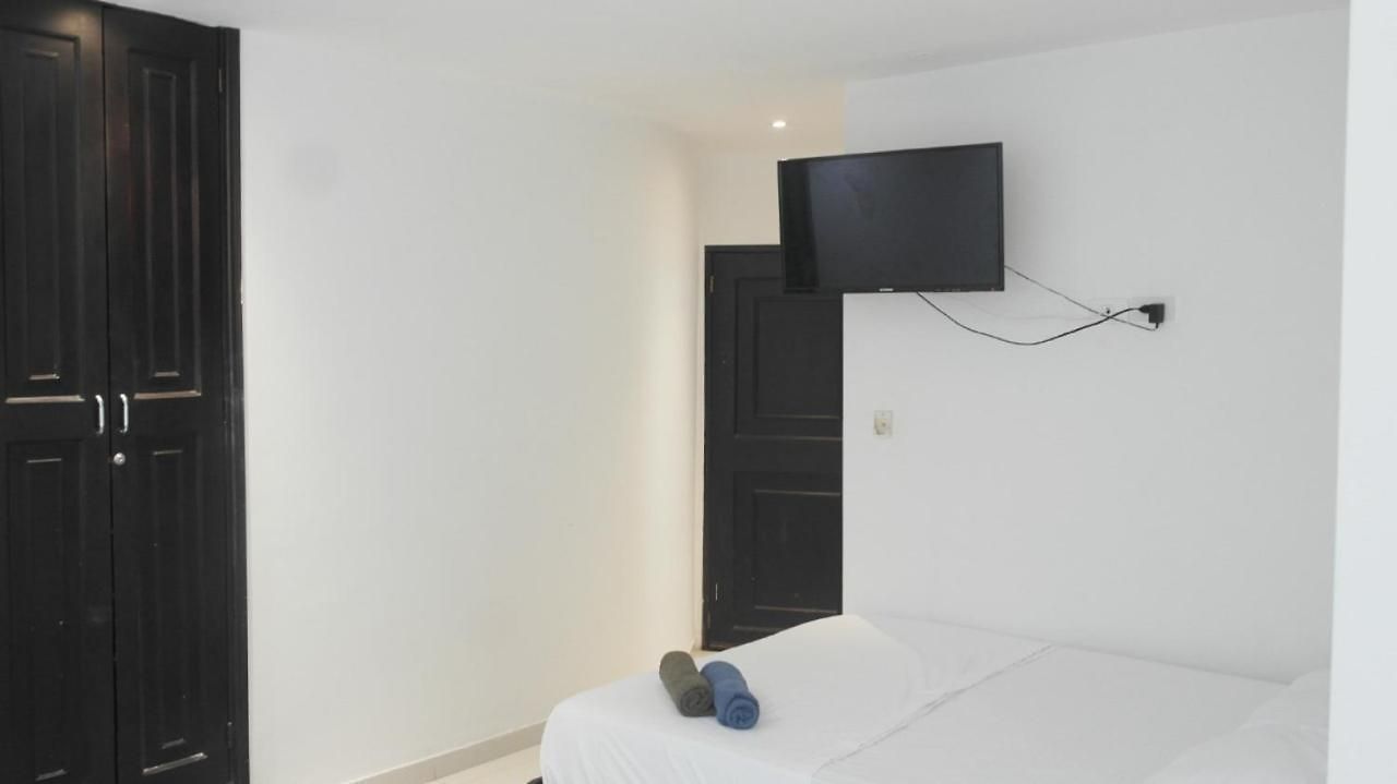 In Guest - 7cl-1 House Near The Sea With Pool Air Conditioning And Wifi *