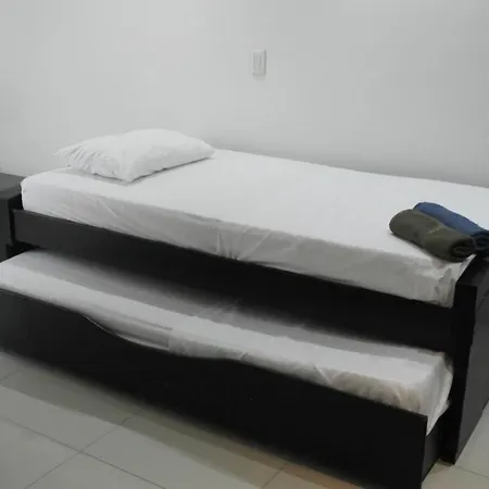 Pensión In Guest - 7cl-1 House Near The Sea With Pool Air Conditioning And Wifi *